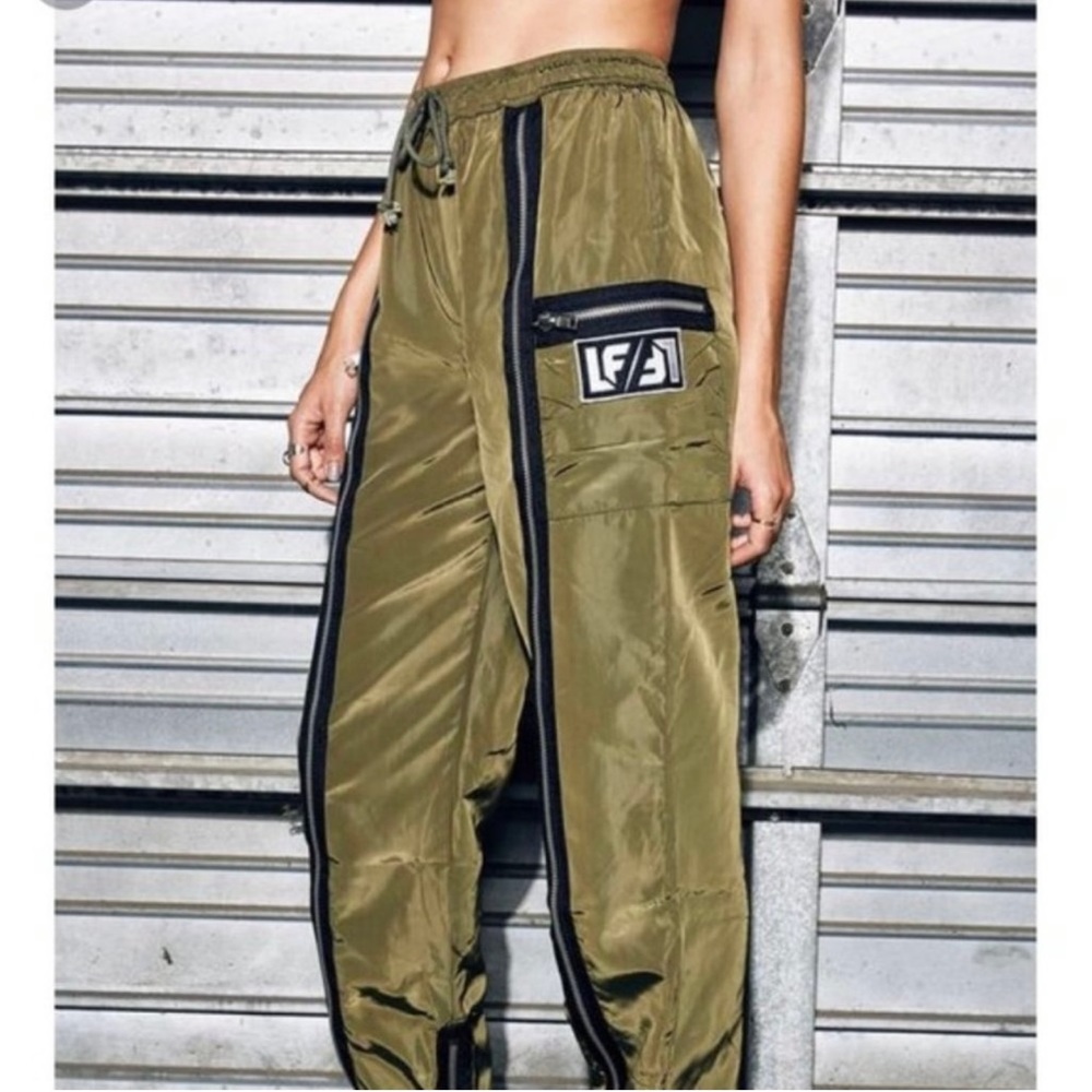 LF Windbreaker Zipper Joggers